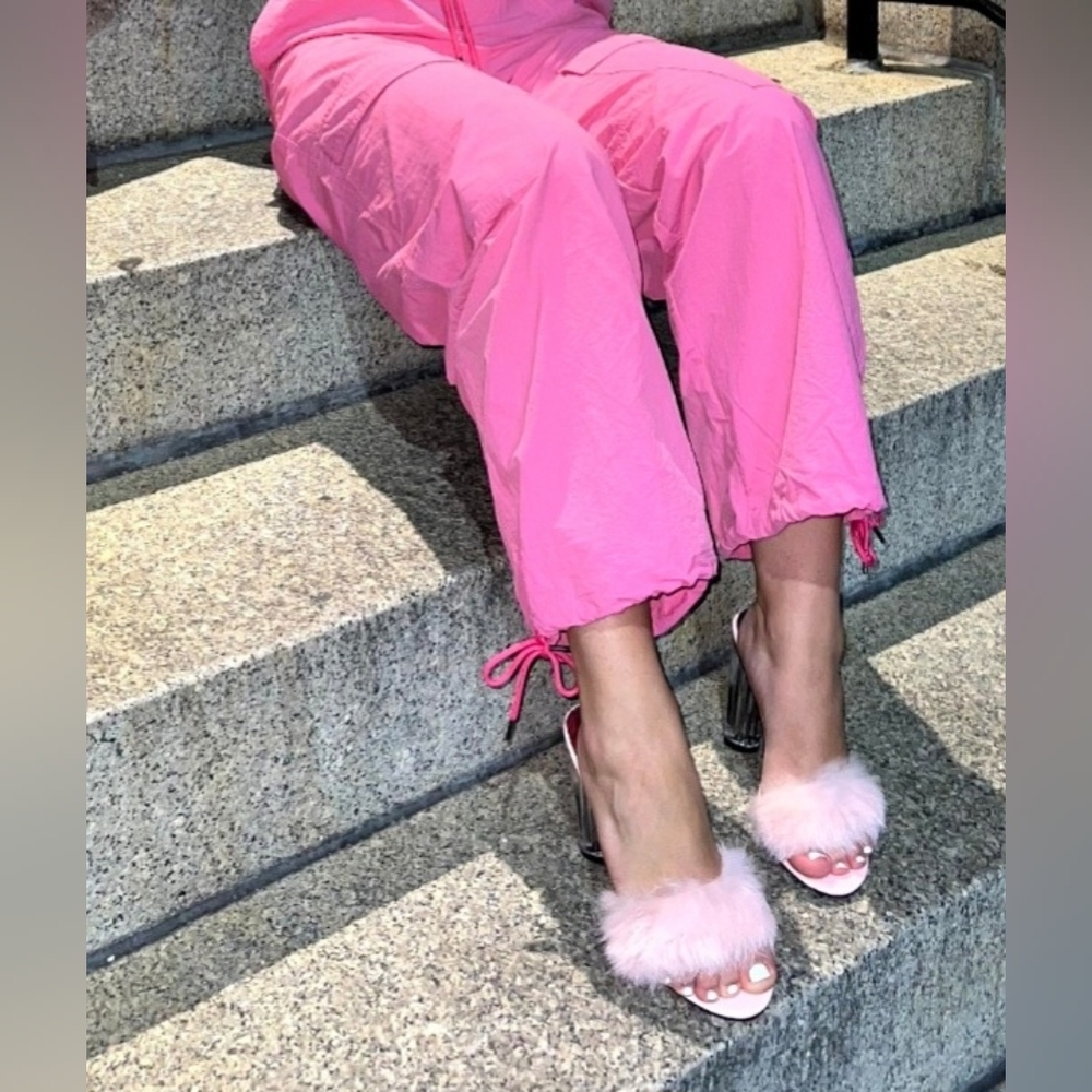 Forever 21 Boudoir/Sexy Barbie Pink Rabbit Fur Clear Heeled Sandals 8.5 - Picture 13 of 16